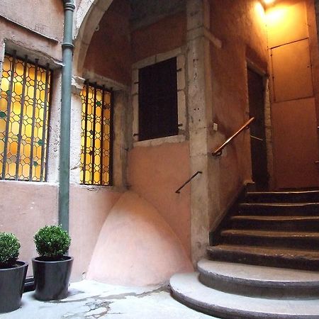 Loge Des 3 Maries Apartment Lyon Exterior photo
